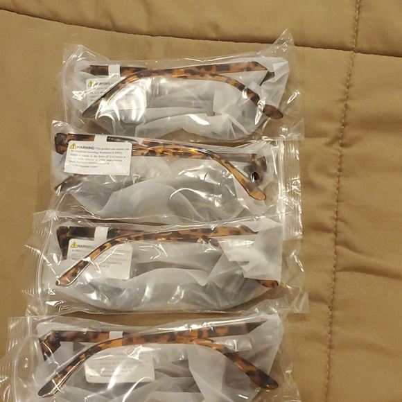 Cat 🐈 Eye 👀 😻 Sunglasses 🕶 🌞 - Picture 7 of 8